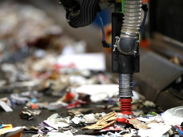 Urbaser e Recycleye annunciano il primo investimento per la raccolta differenziata AI in Spagna